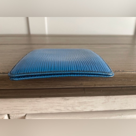 VGUC, Louis Vuitton LV, Blue Epi Leather Wallet, Authentic - Picture 10 of 13